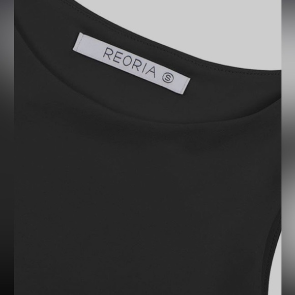 REORIA Women's  Sleeveless High Neck
Racerback Cropped Tank Tops, Halter Neck - Picture 5 of 7